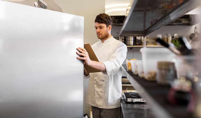 almacenamiento de alimentos en restaurantes